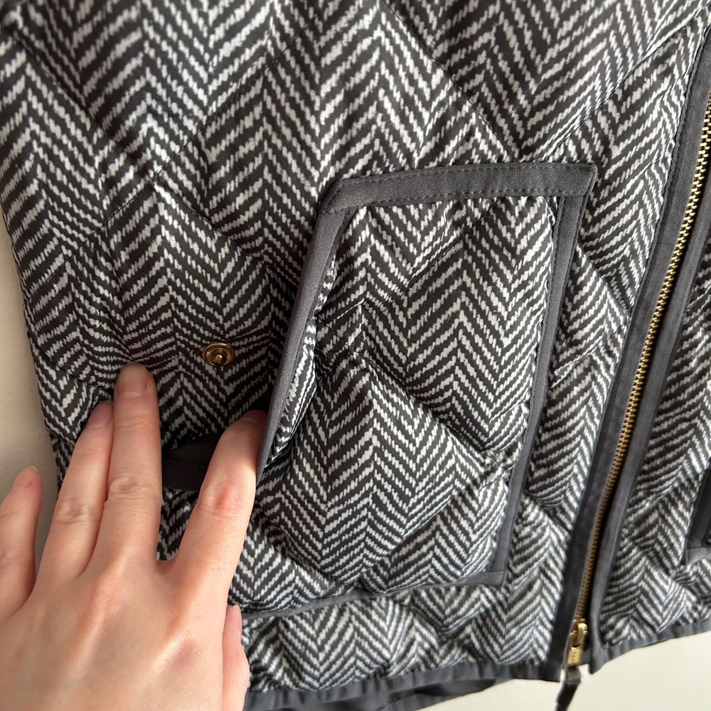 J.Crew Factory Down Puffer Vest Gray Herringbone XS Quilted Down Fill - Picture 3 of 6